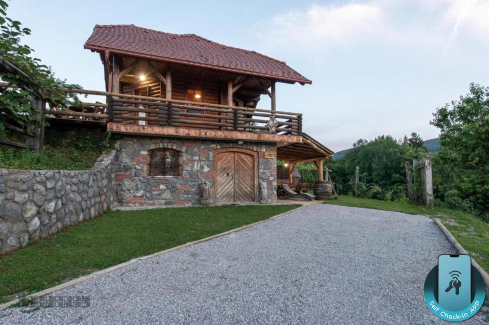 Zidan'Ca Rosel Apartment Dolenjske Toplice Exterior photo
